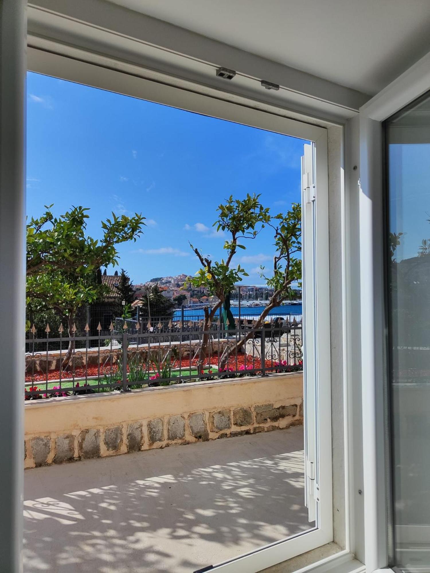 Apartments Harriet Ντουμπρόβνικ Εξωτερικό φωτογραφία